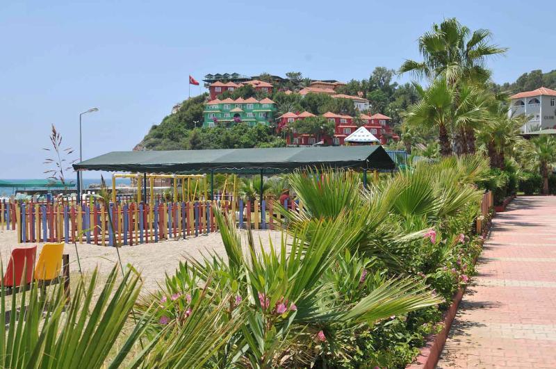 Larissa Hill Beach Hotel Konaklı Eksteriør billede